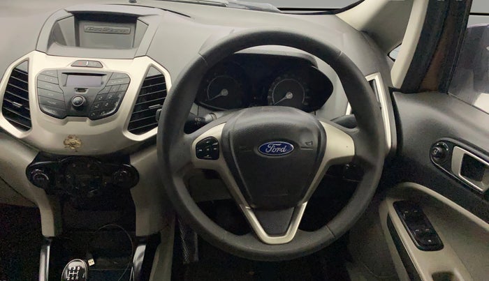 2016 Ford Ecosport TREND+ 1.0L ECOBOOST, Petrol, Manual, 1,49,070 km, Steering Wheel Close Up