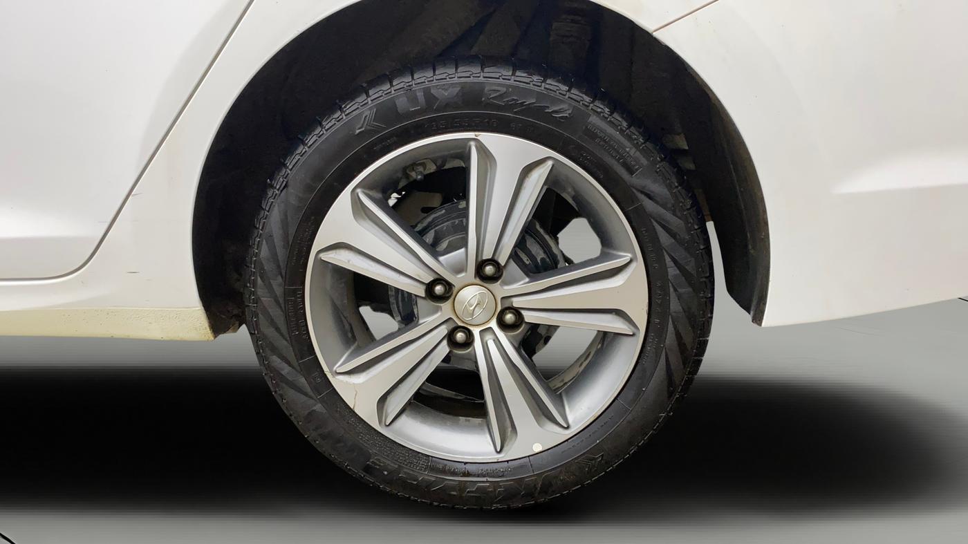 2018 Hyundai Verna 1.6 VTVT SX (O) AT, Petrol, Automatic, 48,550 km, Left Rear Wheel