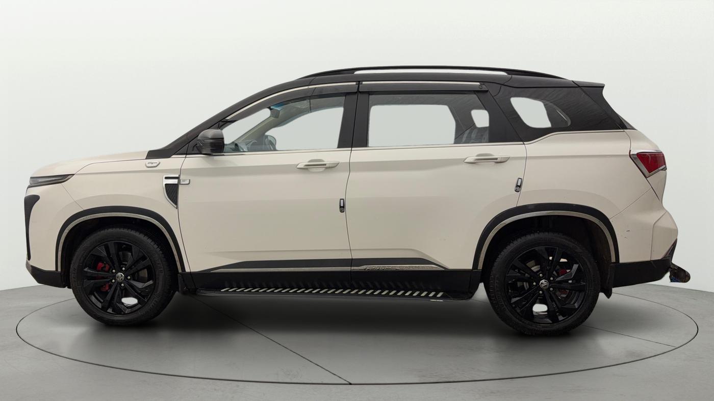 2024 MG HECTOR PLUS Sharp Pro Snowstorm 2.0 Turbo MT 7 STR, Diesel, Manual, 21,040 km, Left Side