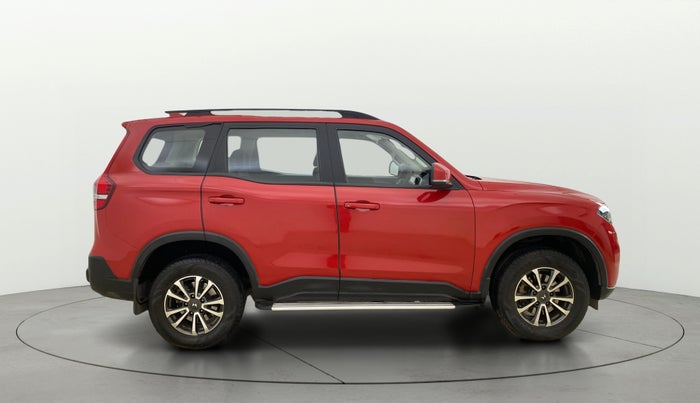 2023 Mahindra SCORPIO-N Z4 PETROL AT 7 STR, Petrol, Automatic, 32,229 km, Right Side View