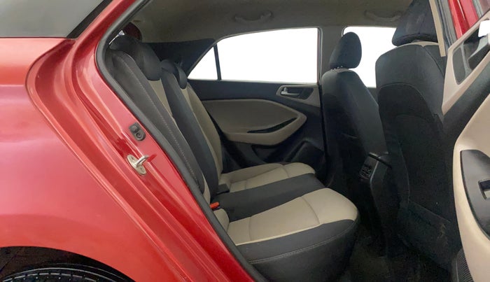 2014 Hyundai Elite i20 MAGNA 1.2, Petrol, Manual, 38,127 km, Right Side Rear Door Cabin