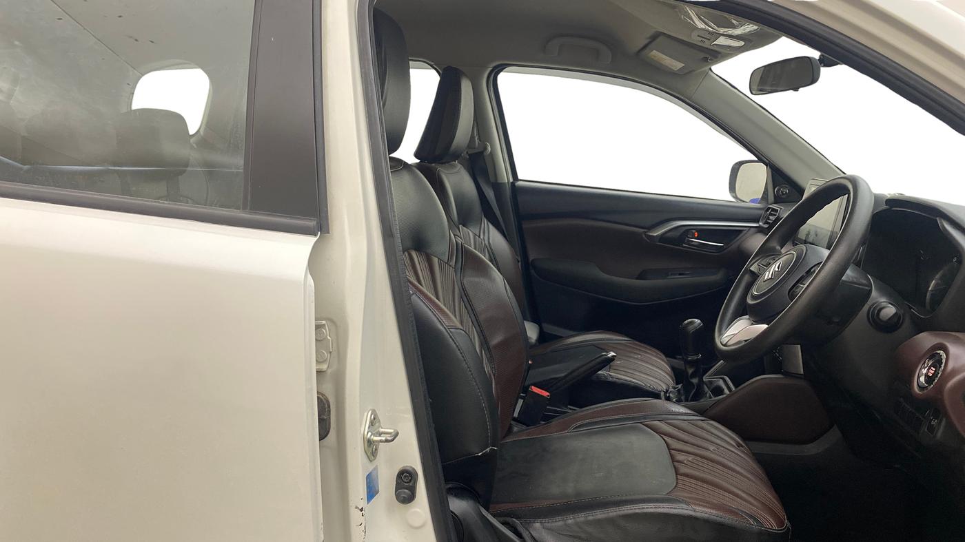 2023 Maruti Grand Vitara SIGMA SMART HYBRID, Petrol, Manual, 66,821 km, Right Side Front Door Cabin