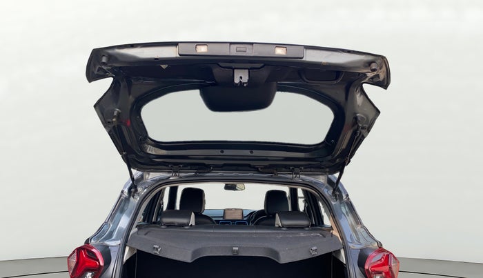 2021 Tata PUNCH CREATIVE  MT, Petrol, Manual, 19,731 km, Boot Door Open