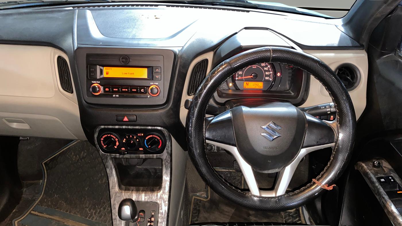 2024 Maruti New Wagon-R VXI 1.0 AMT, Petrol, Automatic, 13,724 km, Steering Wheel Close Up