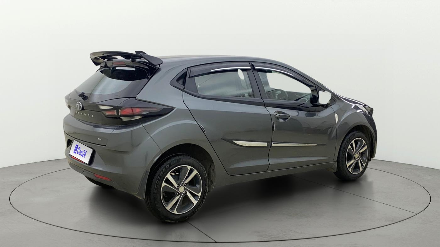 2024 Tata ALTROZ XZA Lux, Petrol, Automatic, 17,688 km, Right Back Diagonal