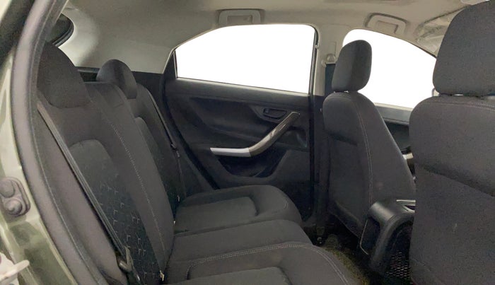 2022 Tata NEXON XM SUNROOF PETROL, Petrol, Manual, 24,651 km, Right Side Rear Door Cabin