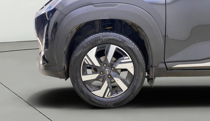 2025 Nissan MAGNITE Tekna B4D 1.0 Petrol MT, Petrol, Manual, 9,264 km, Left Front Wheel