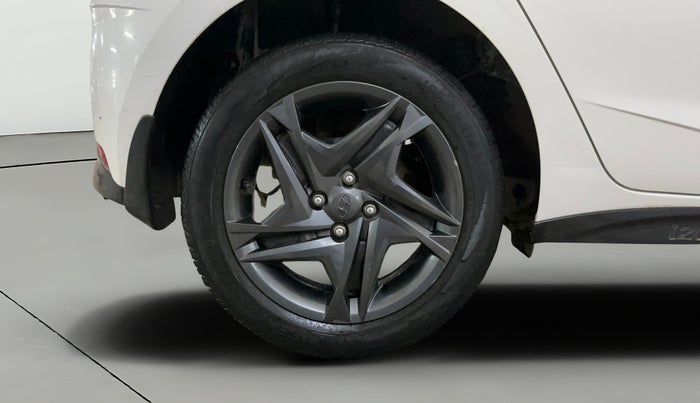 2021 Hyundai NEW I20 SPORTZ 1.2 MT, Petrol, Manual, 49,091 km, Right Rear Wheel