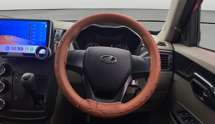 2016 Mahindra Kuv100 K4 D 6 STR, Diesel, Manual, 91,645 km, Steering Wheel Close Up