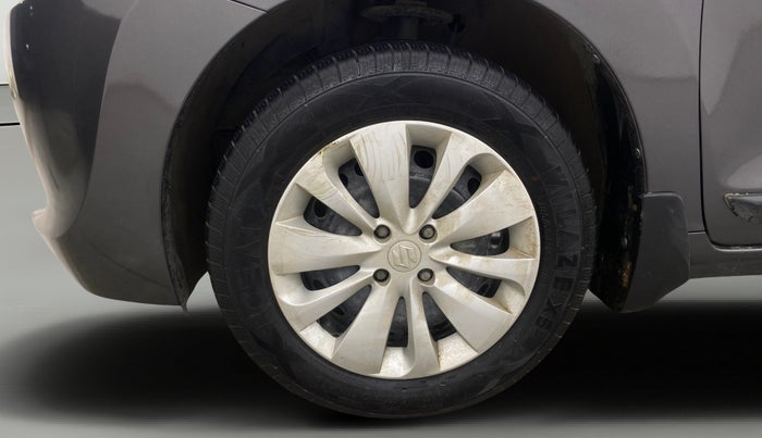 2017 Maruti Baleno DELTA PETROL 1.2, Petrol, Manual, 31,675 km, Left Front Wheel