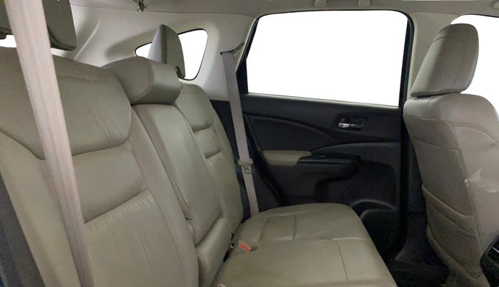 2015 Honda CRV 2.4L 2WD AT, Petrol, Automatic, 1,07,448 km, Right Side Rear Door Cabin