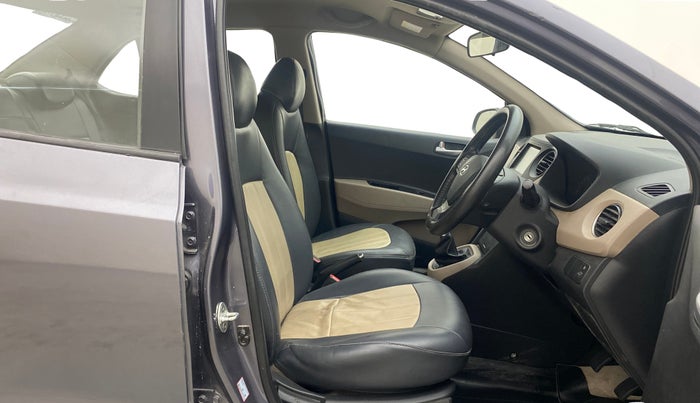 2017 Hyundai Xcent SX 1.2, Petrol, Manual, 26,172 km, Right Side Front Door Cabin