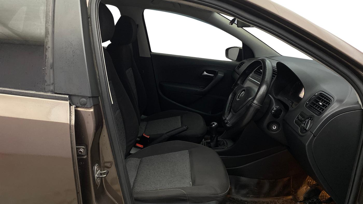 2018 Volkswagen Polo COMFORTLINE 1.0L MPI, Petrol, Manual, 47,993 km, Right Side Front Door Cabin