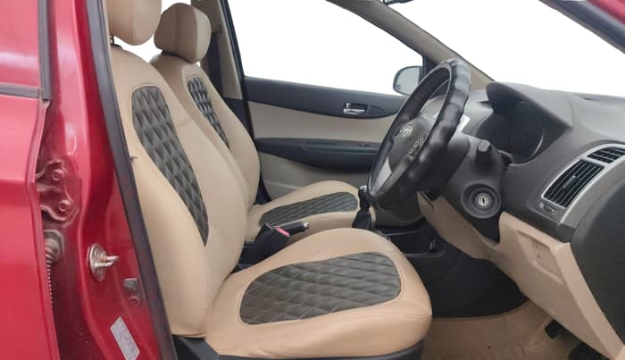 2013 Hyundai i20 SPORTZ 1.2, Petrol, Manual, 70,756 km, Right Side Front Door Cabin