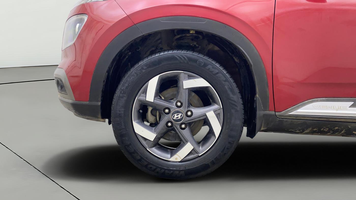 2022 Hyundai VENUE SX 1.5 CRDI, Diesel, Manual, 78,414 km, Left Front Wheel