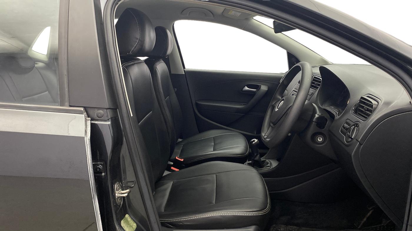 2021 Volkswagen Polo TRENDLINE 1.0L, Petrol, Manual, 26,862 km, Right Side Front Door Cabin