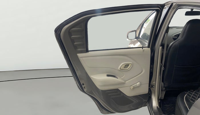 2016 Datsun Redi Go T (O), Petrol, Manual, 59,675 km, LHS Rear Door