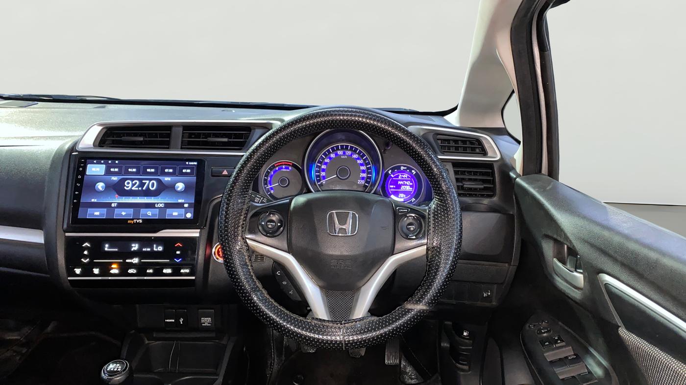 2017 Honda WR-V 1.5L I-DTEC VX MT, Diesel, Manual, 1,44,737 km, Steering Wheel Close Up