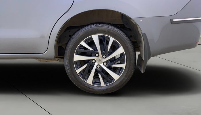 2022 Toyota Innova Crysta 2.7 ZX AT 7 STR, Petrol, Automatic, 10,460 km, Left Rear Wheel