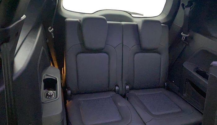2023 Tata Safari XZA PLUS O DARK EDITION, Diesel, Automatic, 34,482 km, Third Seat Row ( optional )