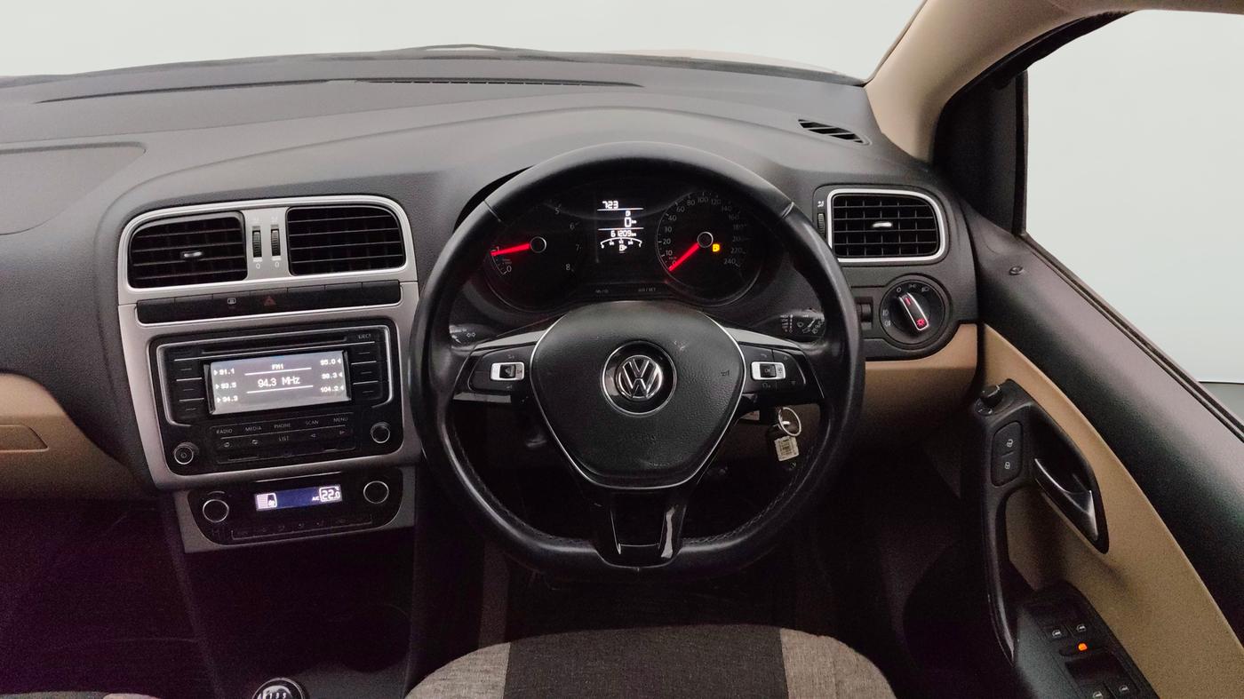 2015 Volkswagen Polo HIGHLINE1.2L, Petrol, Manual, 61,171 km, Steering Wheel Close Up
