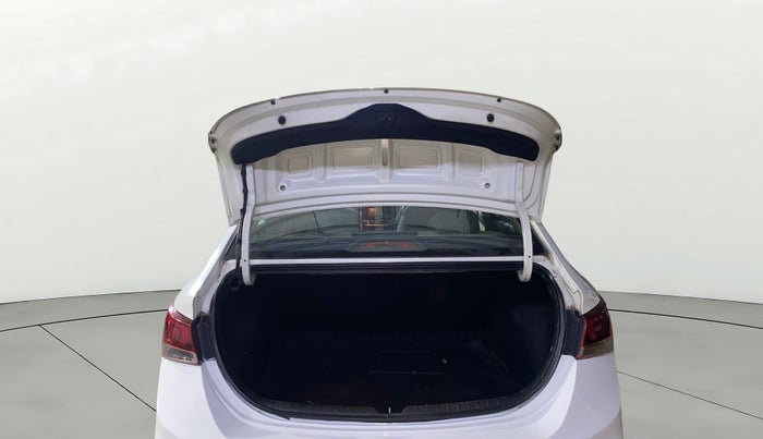 2017 Hyundai Verna 1.6 VTVT SX (O) AT, Petrol, Automatic, 43,739 km, Boot Open Zoomed View