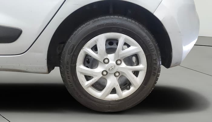 2019 Hyundai Grand i10 MAGNA AT 1.2 KAPPA VTVT, Petrol, Automatic, 80,468 km, Left Rear Wheel