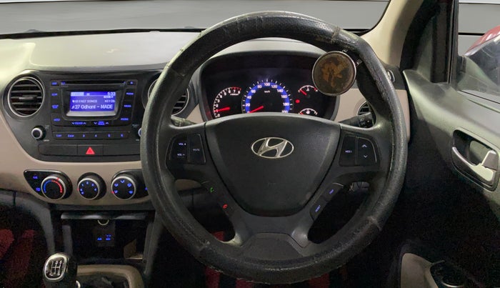 2014 Hyundai Xcent S 1.2, Petrol, Manual, 1,06,542 km, Steering Wheel Close Up