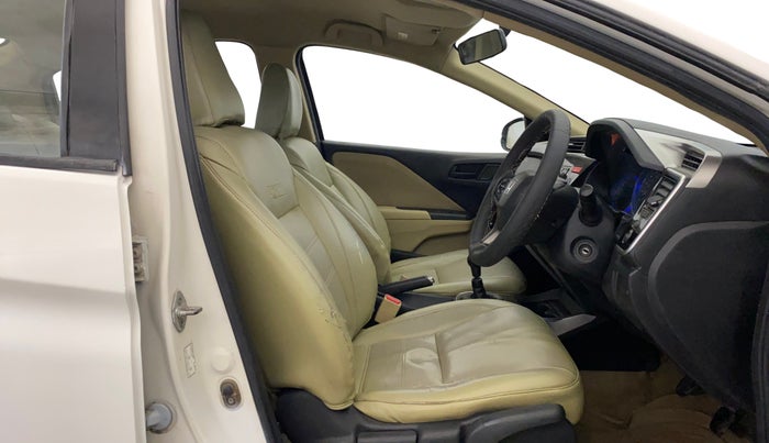 2014 Honda City 1.5L I-VTEC SV, CNG, Manual, 1,02,780 km, Right Side Front Door Cabin