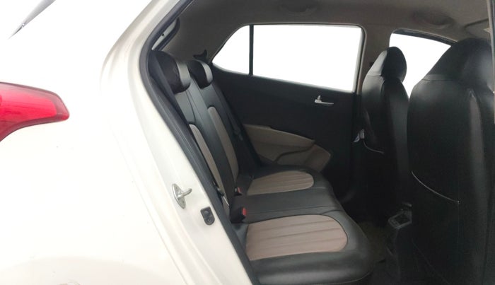 2016 Hyundai Grand i10 ASTA (O) 1.2 KAPPA VTVT, Petrol, Manual, 83,338 km, Right Side Rear Door Cabin