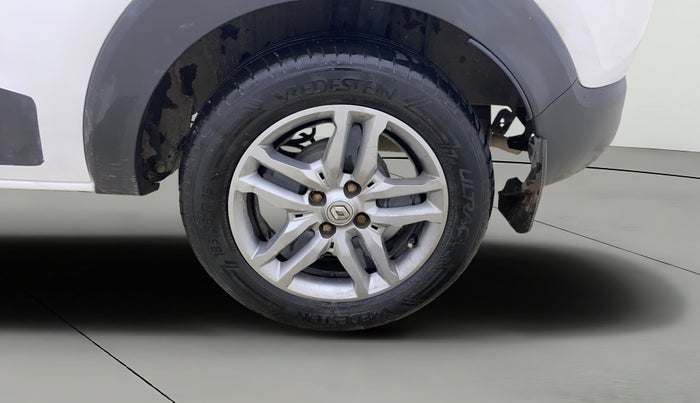 2020 Renault TRIBER RXZ AMT, CNG, Automatic, 89,715 km, Left Rear Wheel