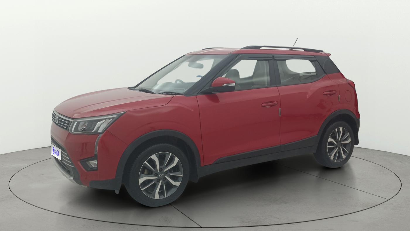2021 Mahindra XUV300 W8 (O) 1.2 PETROL AMT, Petrol, Automatic, 66,293 km, Left Front Diagonal