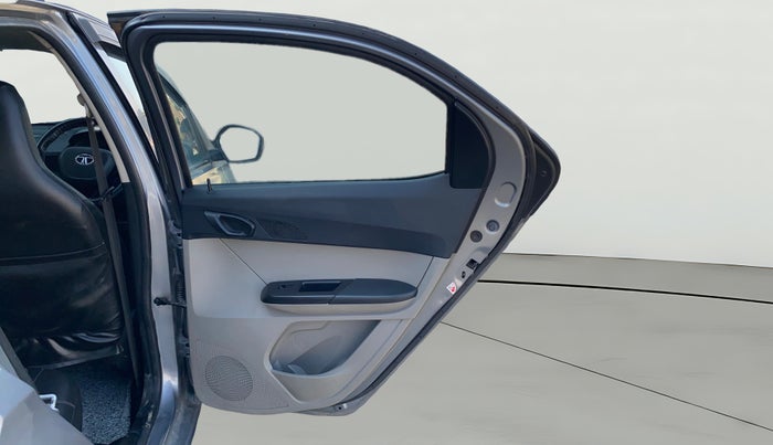 2018 Tata Tiago XT PETROL, Petrol, Manual, 60,478 km, RHS Rear Door