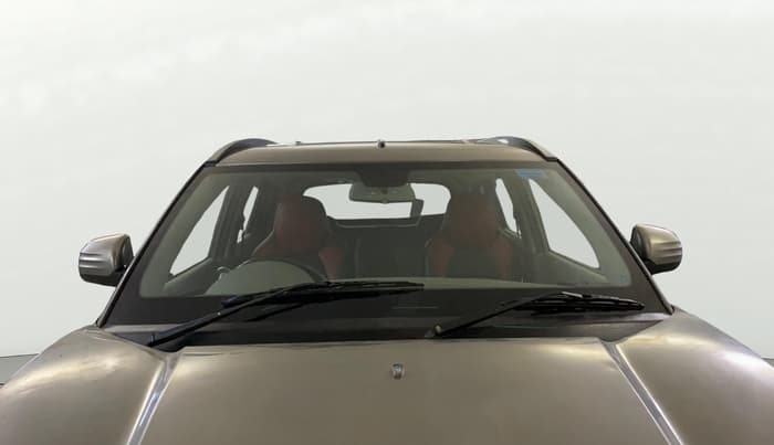 2016 Mahindra Kuv100 K4 6 STR, Petrol, Manual, 61,047 km, Front Windshield