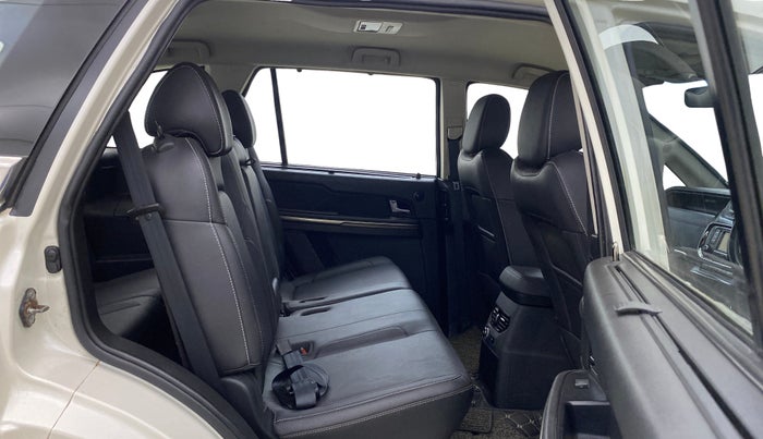 2018 Tata Hexa XTA 4X2 7 STR, Diesel, Automatic, 62,654 km, Right Side Rear Door Cabin