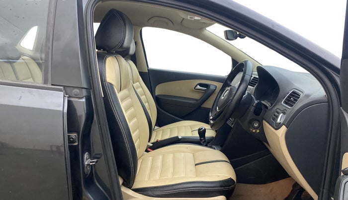 2016 Volkswagen Polo HIGHLINE1.2L, Petrol, Manual, 73,293 km, Right Side Front Door Cabin