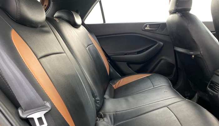 2016 Hyundai i20 Active 1.2 SX, Petrol, Manual, 47,476 km, Right Side Rear Door Cabin