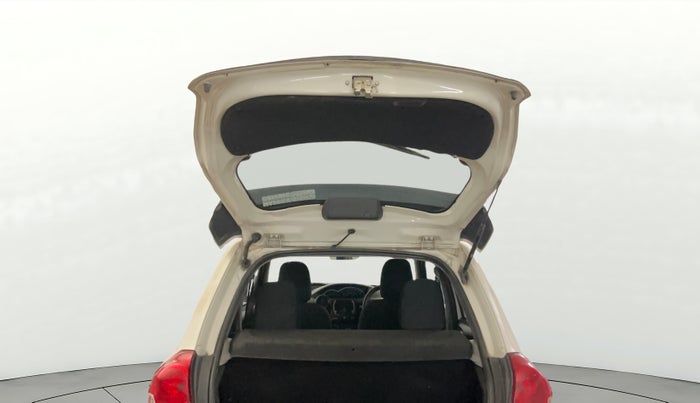 2014 Toyota Etios CROSS 1.2 G, Petrol, Manual, 63,797 km, Boot Door Open