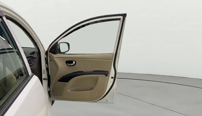 2014 Hyundai i10 SPORTZ 1.1, Petrol, Manual, 82,790 km, RHS Front Door