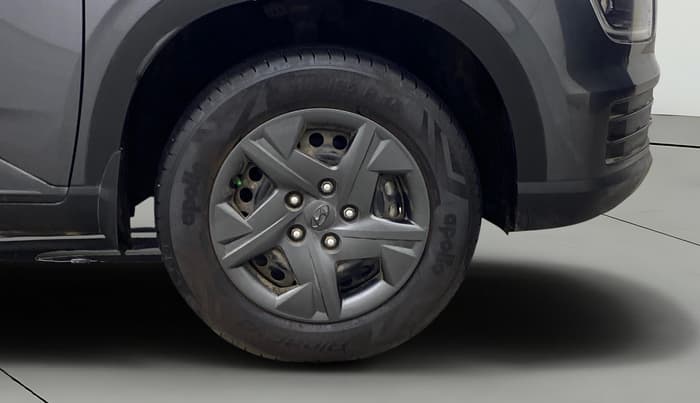 2025 Hyundai VENUE S(O) 1.2, Petrol, Manual, 13,584 km, Right Front Wheel