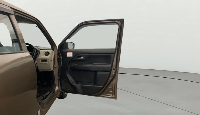 2023 Maruti New Wagon-R VXI CNG 1.0, CNG, Manual, 38,022 km, RHS Front Door