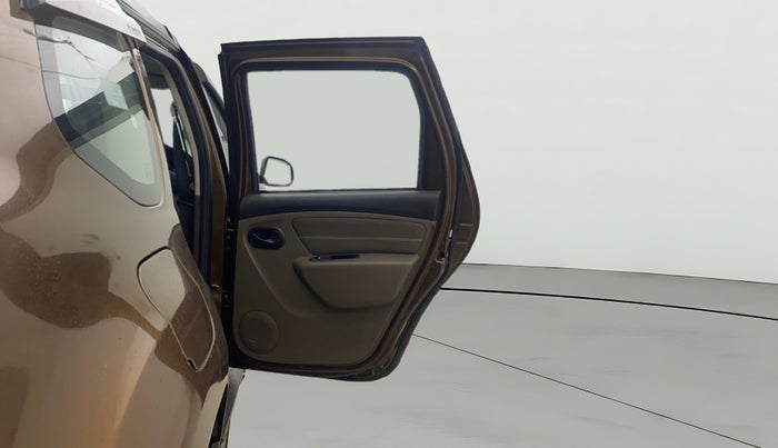 2017 Renault Duster RXL PETROL, Petrol, Manual, 47,171 km, RHS Rear Door