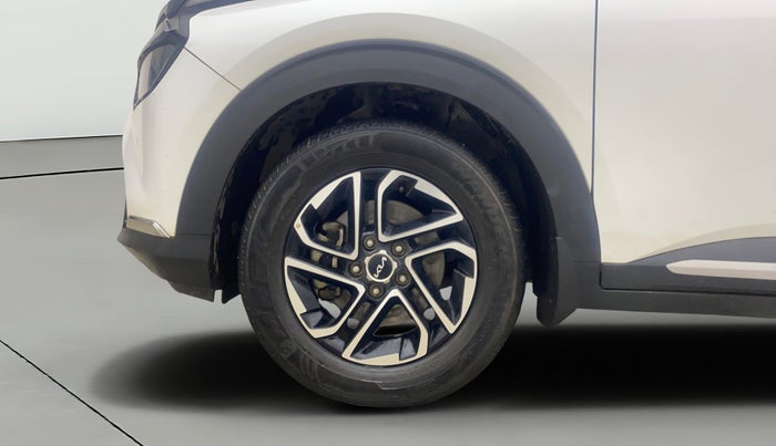 2022 KIA CARENS LUXURY 1.5 DIESEL 7 STR, Diesel, Manual, 22,170 km, Left Front Wheel