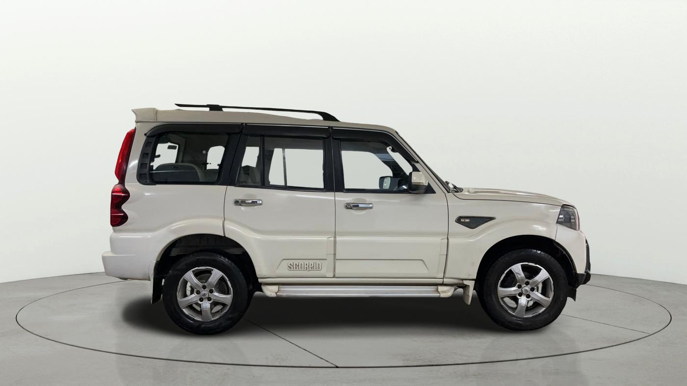 2019 Mahindra Scorpio S3, Diesel, Manual, 96,632 km, Right Side View