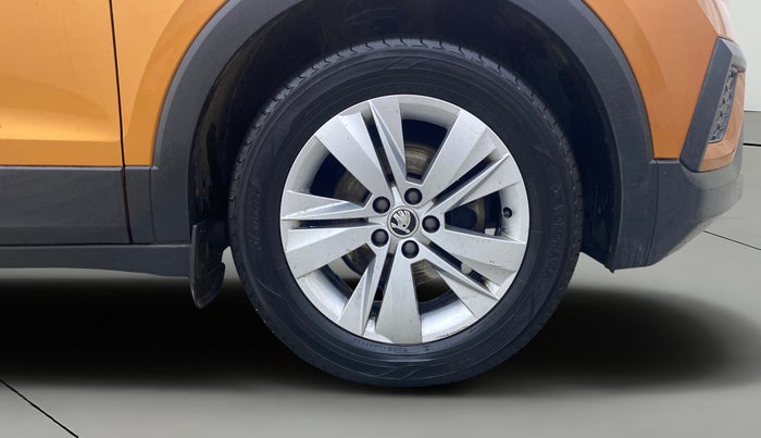 2021 Skoda KUSHAQ AMBITION 1.0L TSI AT, Petrol, Automatic, 76,745 km, Right Front Wheel