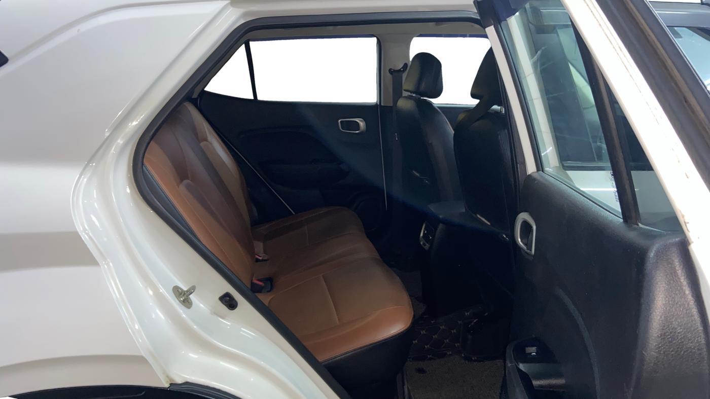 2019 Hyundai VENUE SX PLUS 1.0 TURBO DCT, Petrol, Automatic, 96,618 km, Right Side Rear Door Cabin