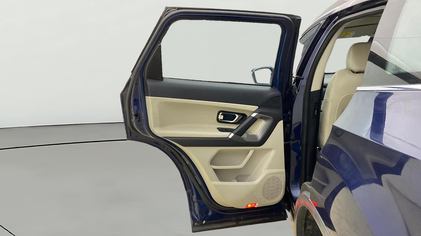2021 Tata Safari XZA PLUS, Diesel, Automatic, 1,31,793 km, LHS Rear Door