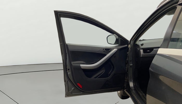 2022 Tata NEXON XM SUNROOF PETROL, Petrol, Manual, 33,147 km, LHS Front Door