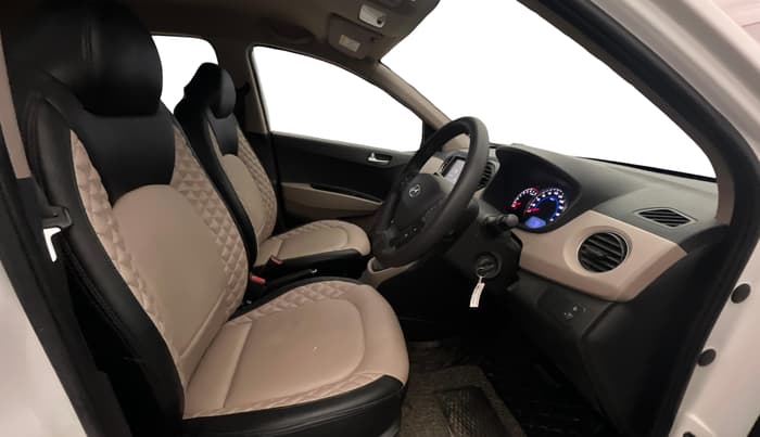 2018 Hyundai Grand i10 SPORTZ (O) AT 1.2 KAPPA VTVT, Petrol, Automatic, 31,128 km, Right Side Front Door Cabin