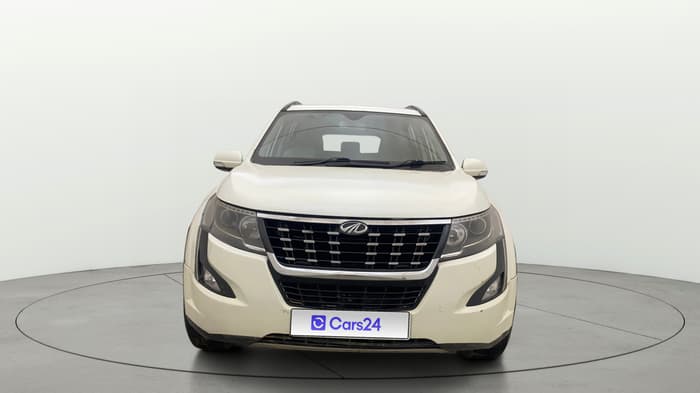 2019 Mahindra XUV500 W7 AT, Diesel, Automatic, 1,04,774 km, Front